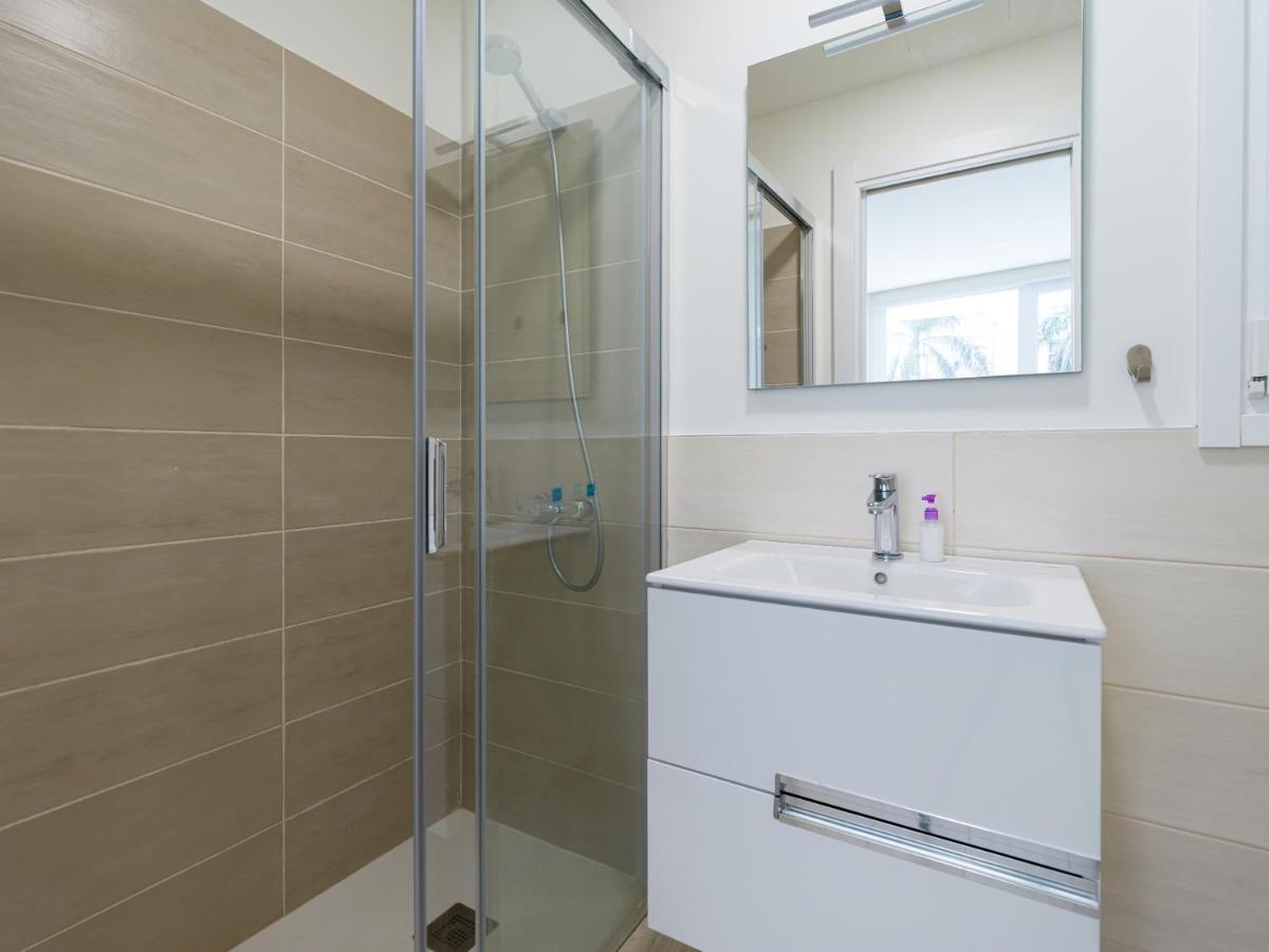 Homeforguest Modern Apartment In Las Canteras With Parking Las Palmas de Gran Canária Exterior foto
